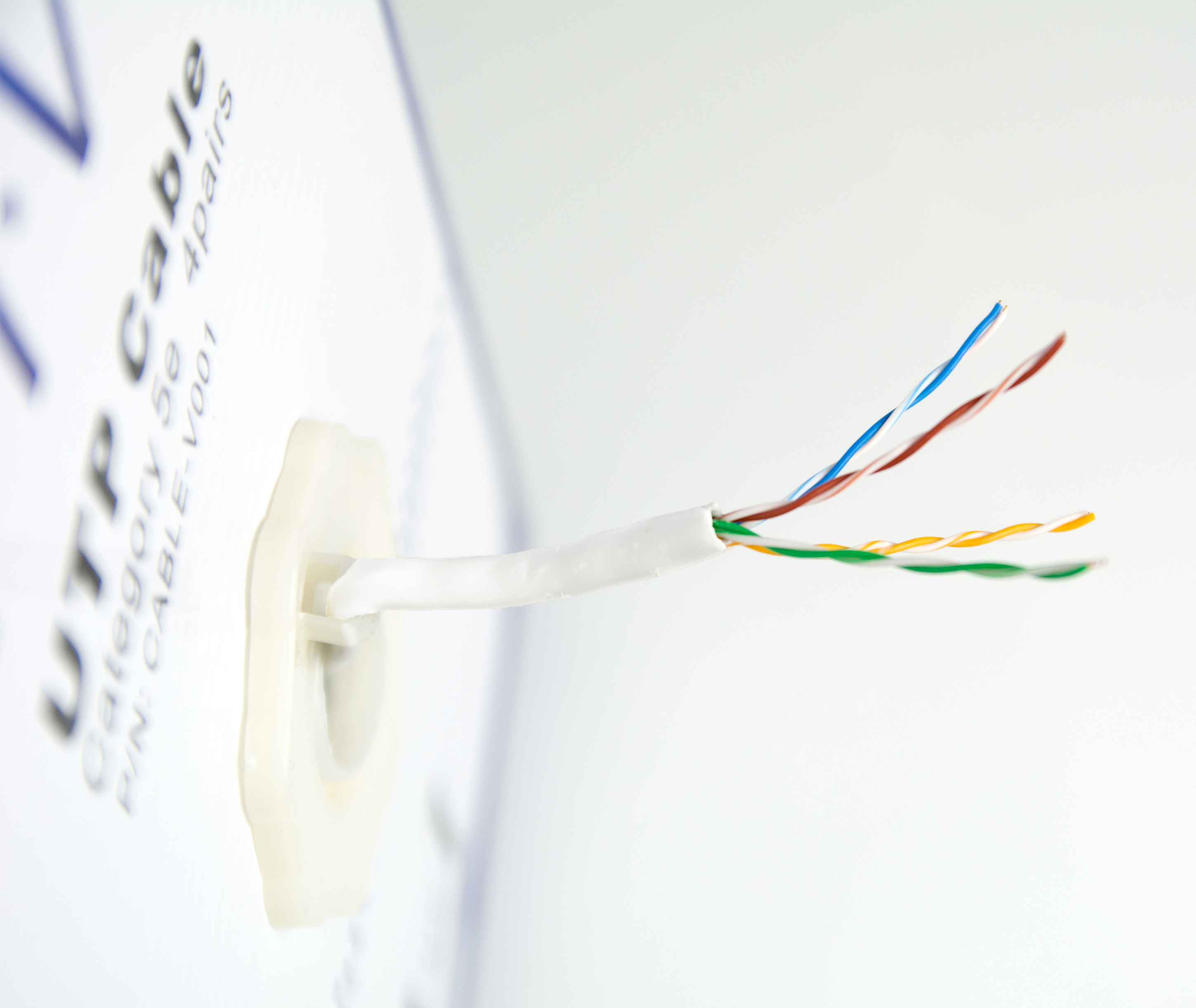 VIVO 1,000ft bulk Cat6 LAN Network Ethernet Cable / Wire UTP Cat-6 White 1000 ft Image 2